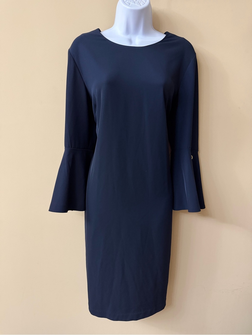 Carmen Marc Valvo Navy Blue Dress Size 10 Bell Sleeve Sheath Career Cocktail